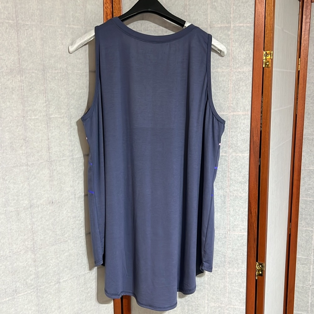 Tank top - Picture 4 of 5